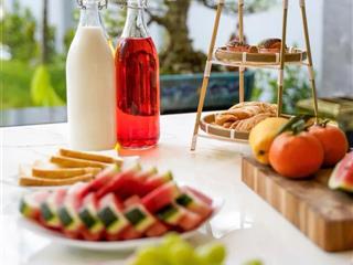 Chuyển nhượng toà boutique hotel 2 mặt tiền phố cổ hội an  doanh thu hàng tháng 8001,5tỷ/tháng