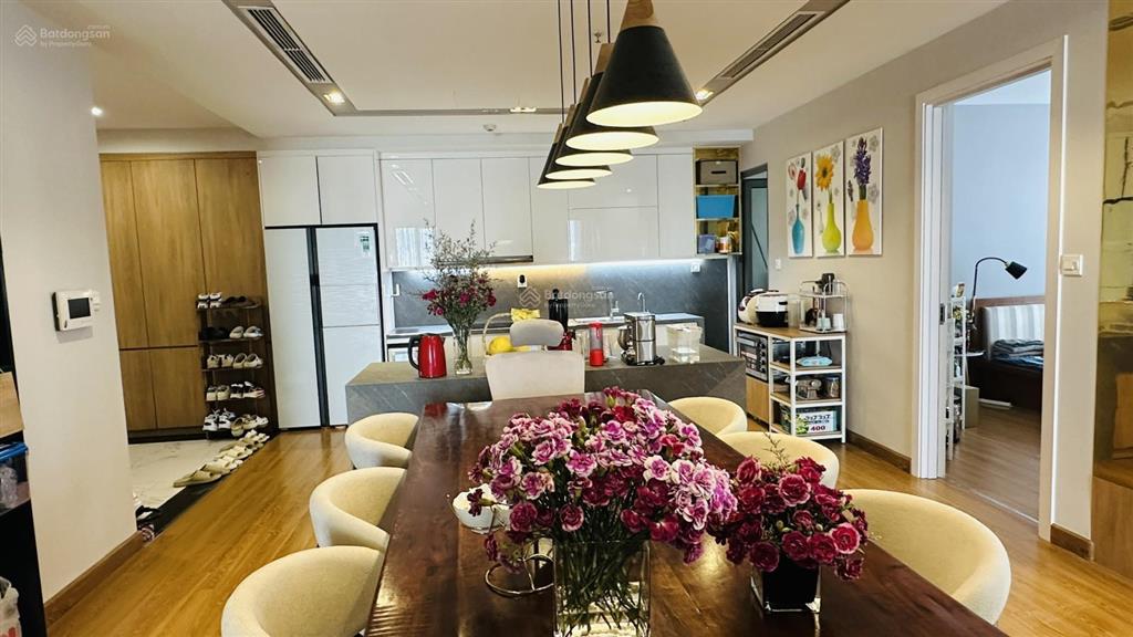 Chính chủ bán căn góc hiếm, hướng đông nam, tầng giữa toà park 6, times city, full nội thất