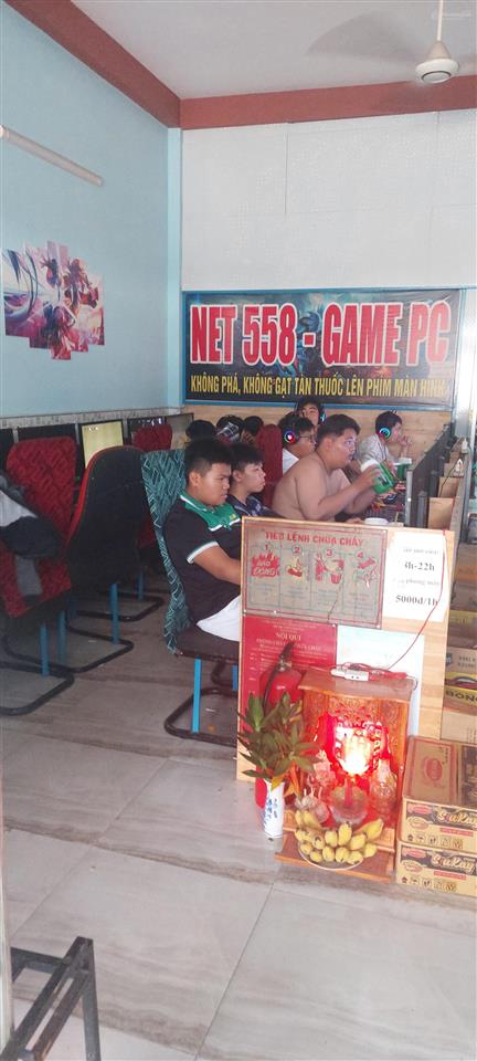 Cần bán gấp căn nhà chính chủ 5x20m, nhà 1 tầng có sân thượng, hẻm xe hơi.