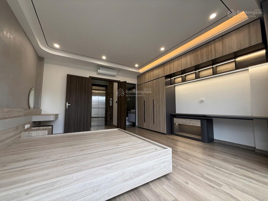 Nhà phố trạm 6 tầng  thang máy  ngõ nông  đầy đủ nội thất.