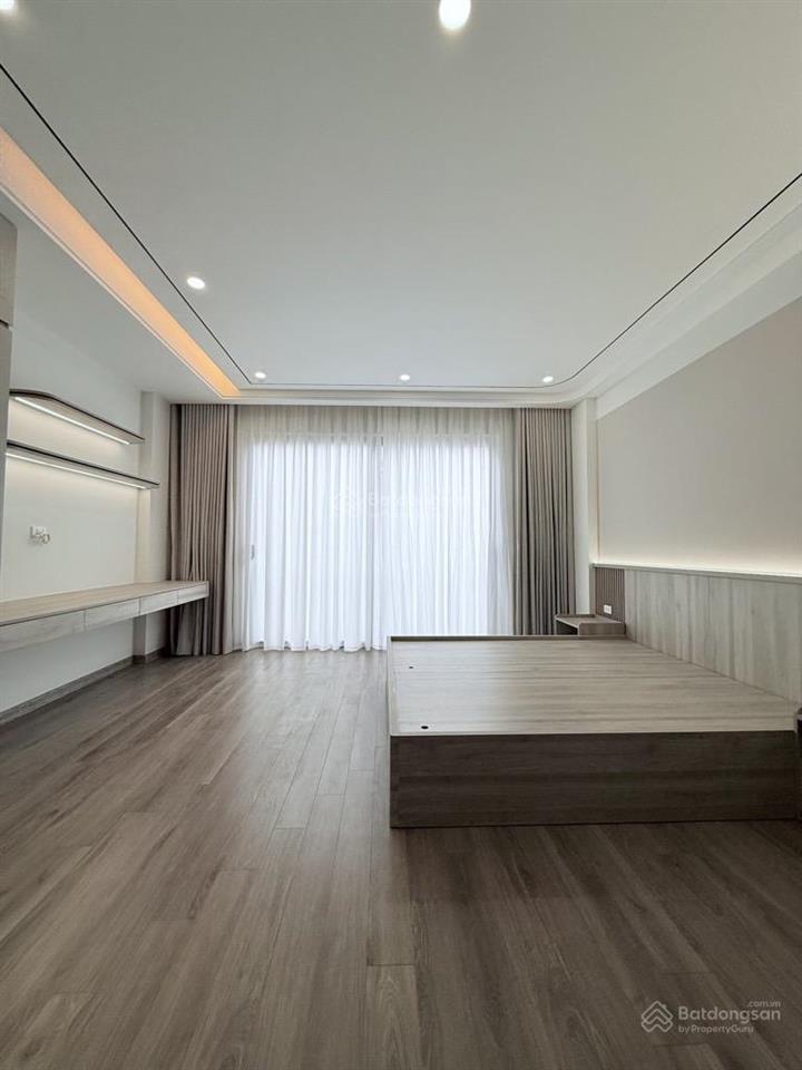 Nhà phố trạm 6 tầng  thang máy  ngõ nông  đầy đủ nội thất.