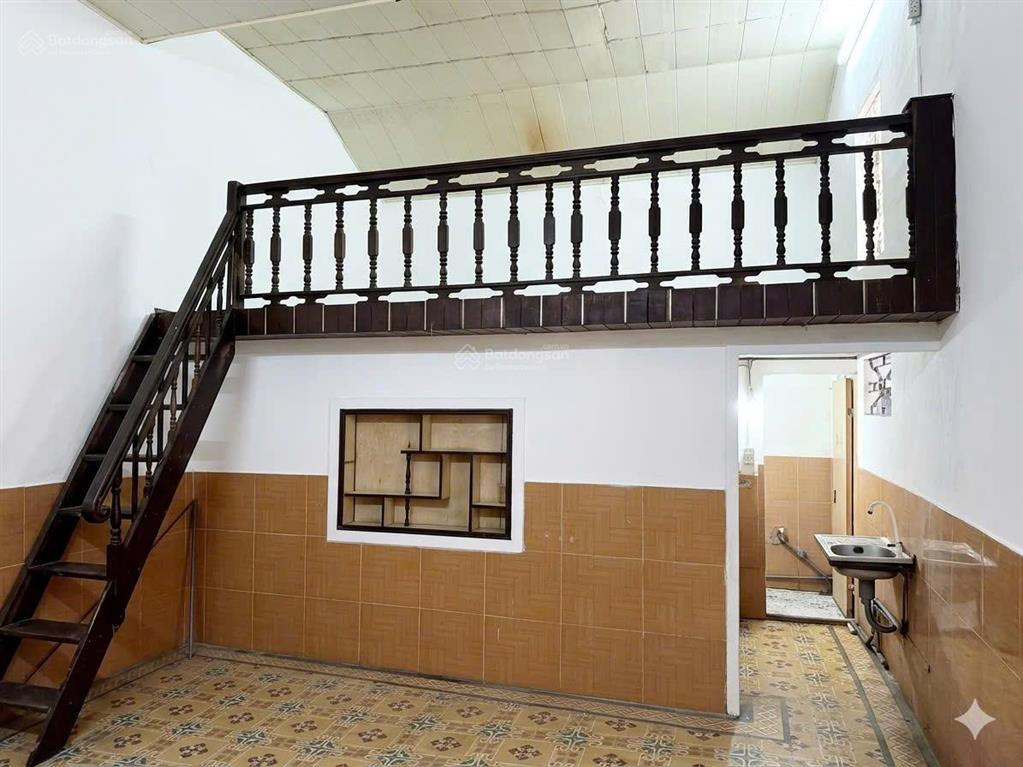 Cho thuê phòng trọ gác lửng 43m2 trung tâm thanh khê (ưu tiên hộ gia đình / người đi làm)