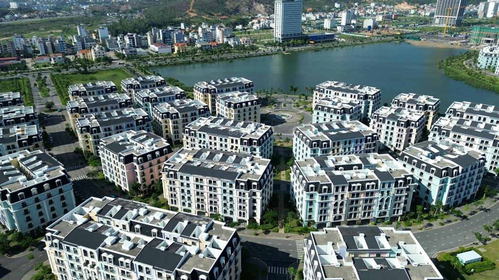 Bán nhanh liền kề hướng nam, 6 tầng hướng biển aqua city hạ long