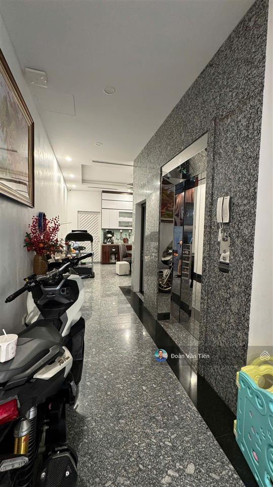 Bán nhà 83m2 6 tầng 8 pn gần chung cư sky m pháp lý chuẩn