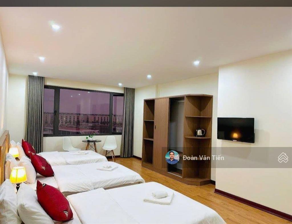 Bán ks mặt biển 80 phòng. 540m2 mt 32.5m sổ đỏ trao tay