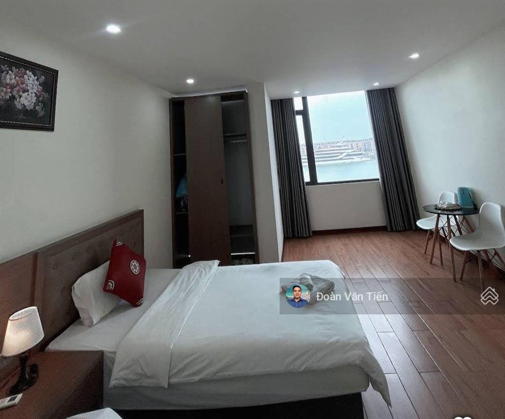 Bán ks mặt biển 80 phòng. 540m2 mt 32.5m sổ đỏ trao tay