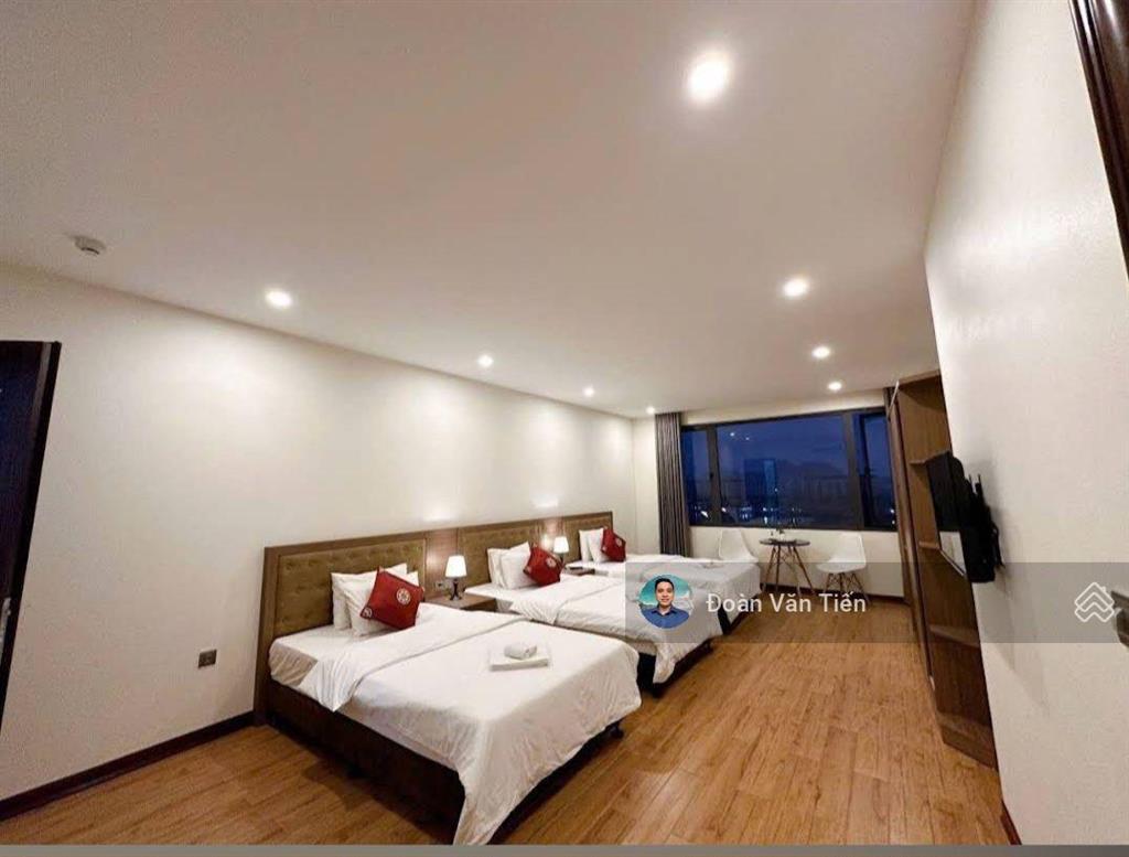 Bán ks mặt biển 80 phòng. 540m2 mt 32.5m sổ đỏ trao tay