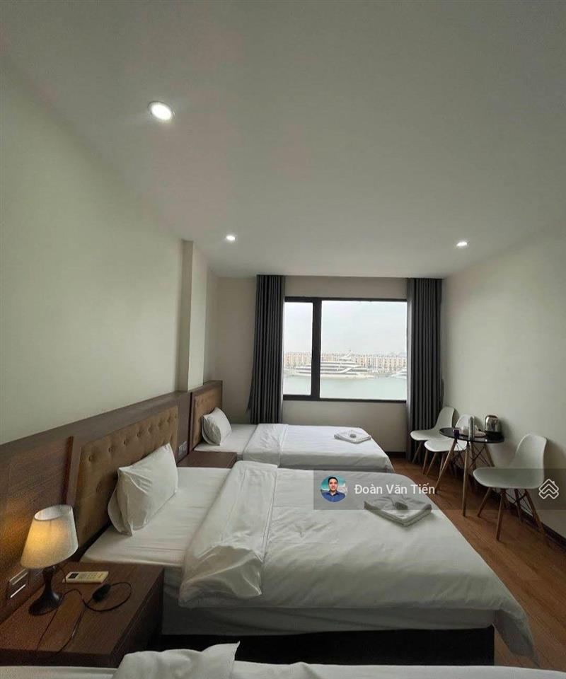 Bán ks mặt biển 80 phòng. 540m2 mt 32.5m sổ đỏ trao tay