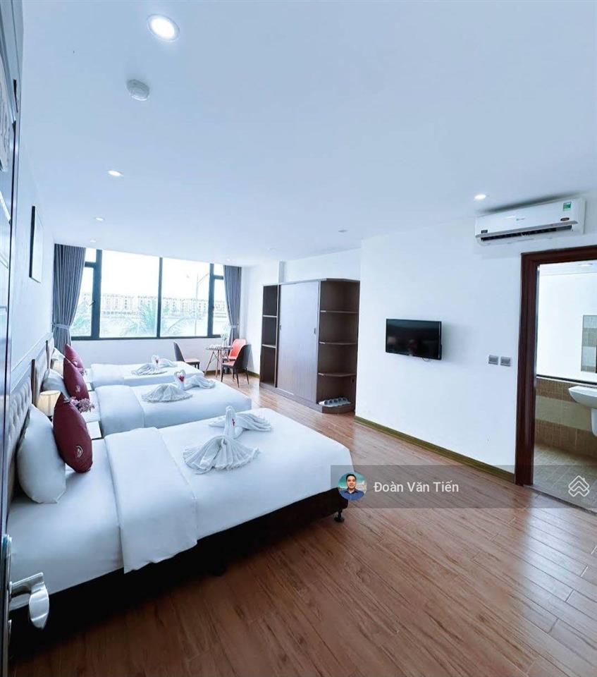 Bán ks mặt biển 80 phòng. 540m2 mt 32.5m sổ đỏ trao tay