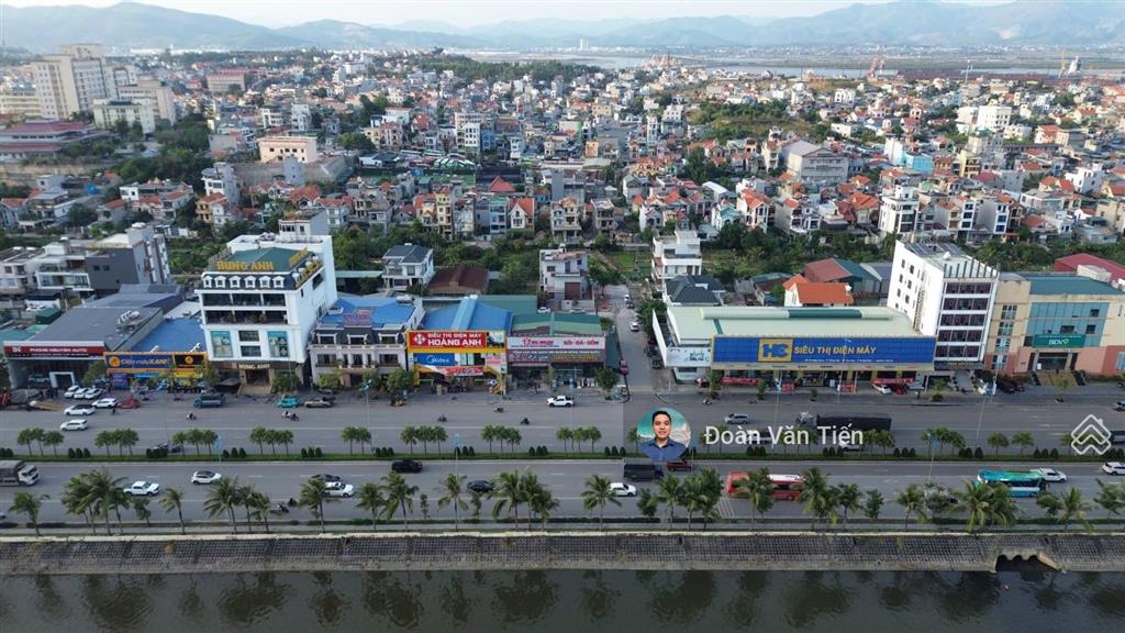 Bán lô 520m2mặt tiền 20m mặt hồ ngã tư ao cá giá 66 tỷ
