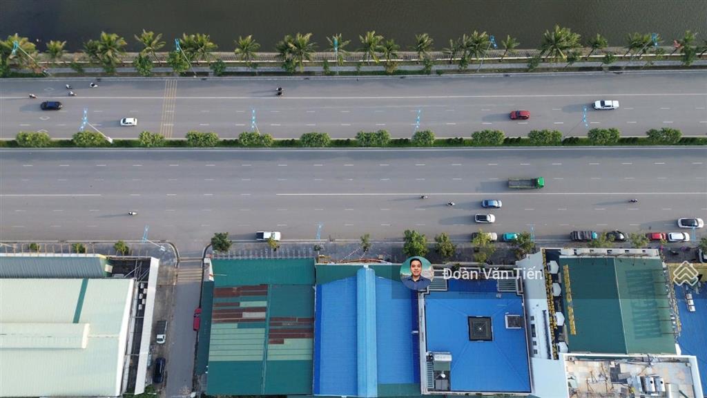 Bán lô 520m2mặt tiền 20m mặt hồ ngã tư ao cá giá 66 tỷ