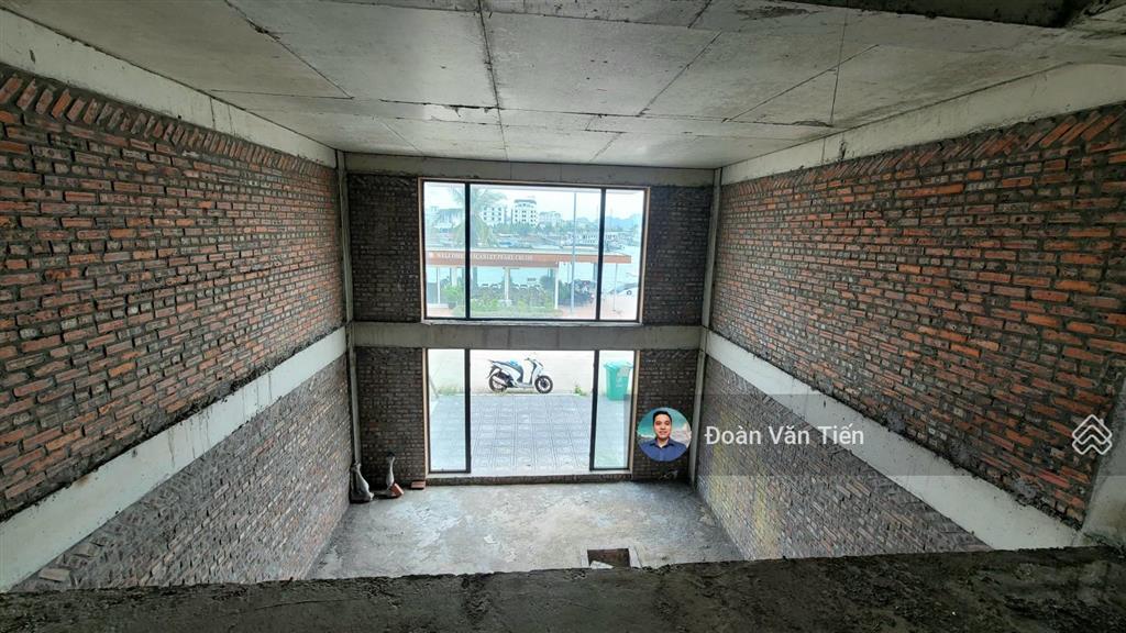 Siêu phẩm nhà mặt biển 108m2mt 6m đảo ngọc tuần châu view trực diện vịnh hạ long