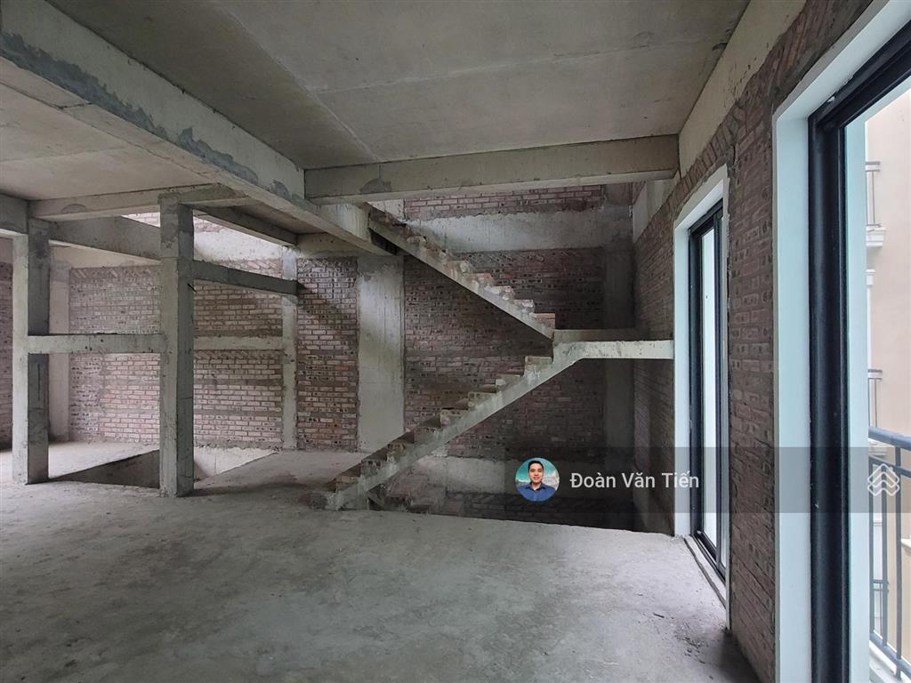 Bán 1 căn harborbay 81m²  hướng nam  đường to  giá tốt