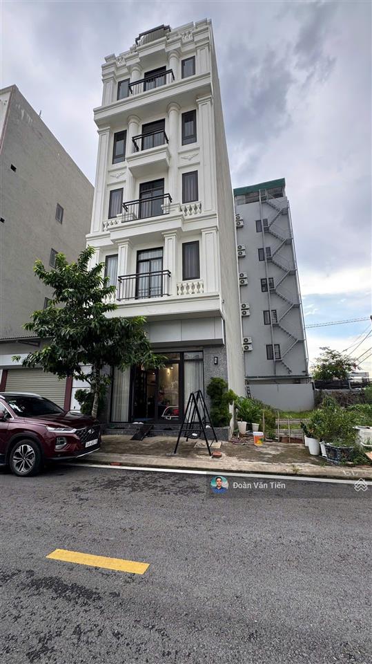 Bán nhà 83m2  6 tầng  8 pn  gần chung cư sky m pháp lý chuẩn