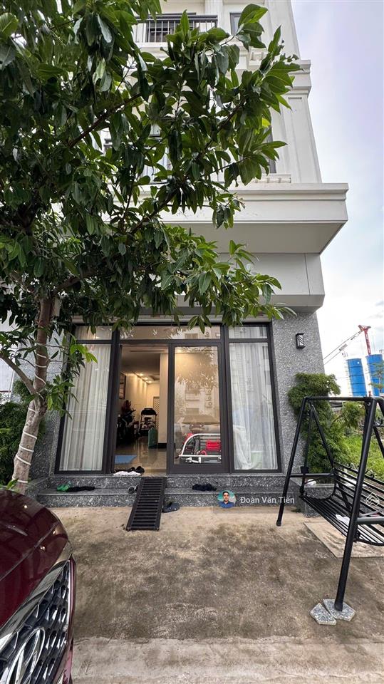 Bán nhà 83m2  6 tầng  8 pn  gần chung cư sky m pháp lý chuẩn