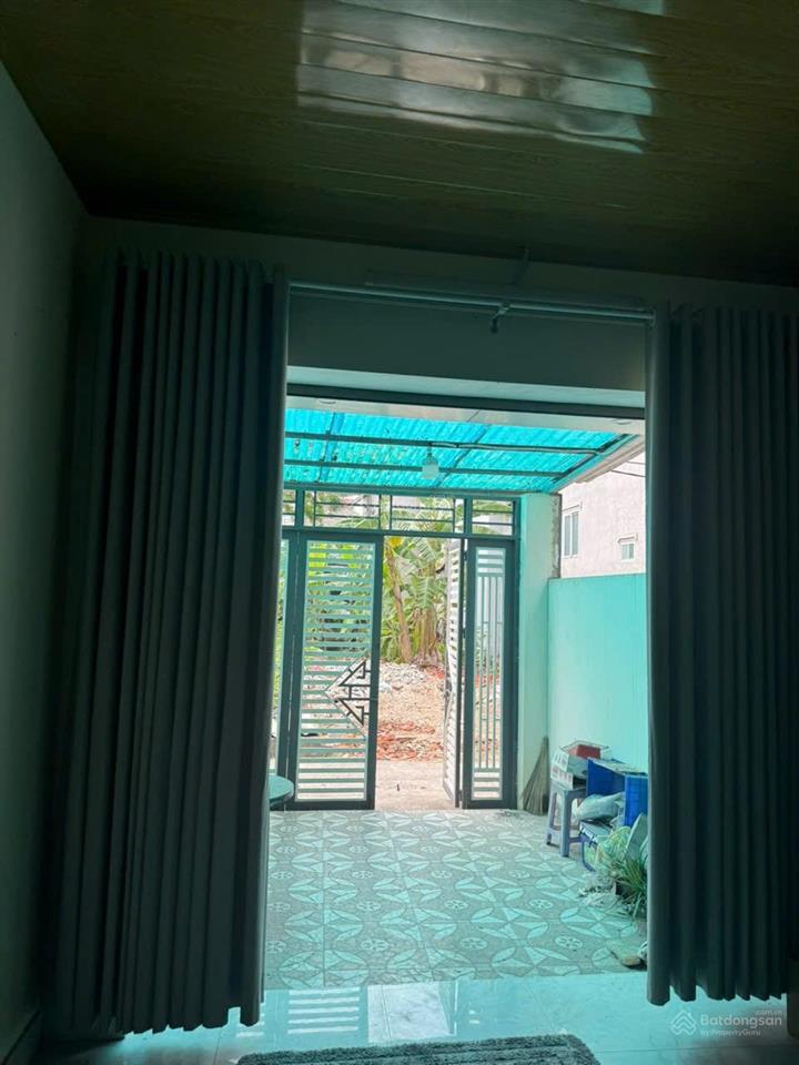 Bán gấp nhà 2 tầng 69m2 cạnh chợ, có đồ, sổ đỏ, không lỗi. ngọc hồi. giá rẻ 0862 859 ***