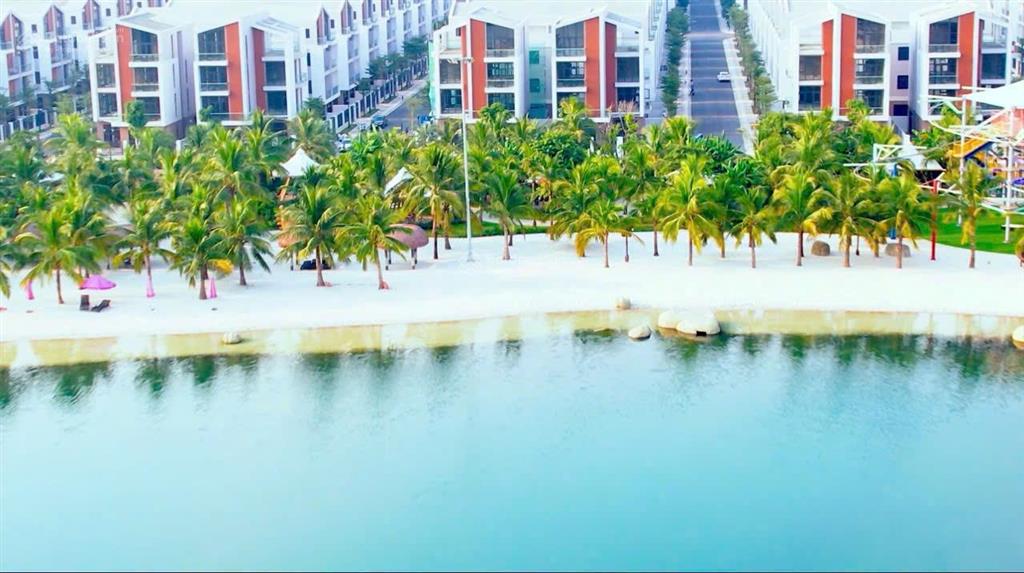 Cần bán gấp căn 100m sổ đỏ lâu dài, hai mặt tiền đường 20m giá rẻ nhất vin 3 14.6tỷ,  0971 219 ***