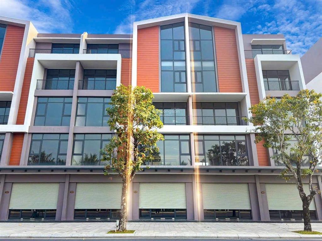 Cần bán gấp căn 100m sổ đỏ lâu dài, hai mặt tiền đường 20m giá rẻ nhất vin 3 14.6tỷ,  0971 219 ***