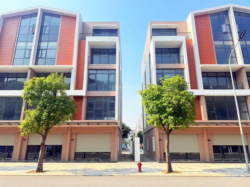 Cần bán gấp căn 100m sổ đỏ lâu dài, hai mặt tiền đường 20m giá rẻ nhất vin 3 14.6tỷ,  0971 219 ***