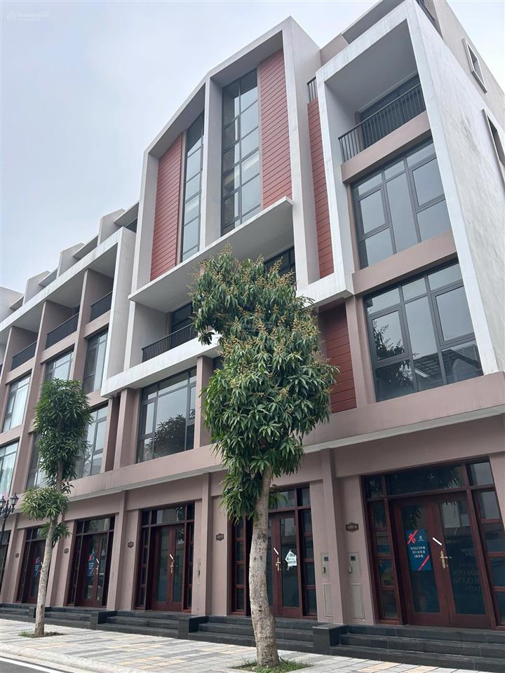 Cần tiền bán gấp căn liền kề 56m vin3 7,4 tỷ nét rẻ hơn căn bên cạnh 500 triệu ,  0971 219 ***