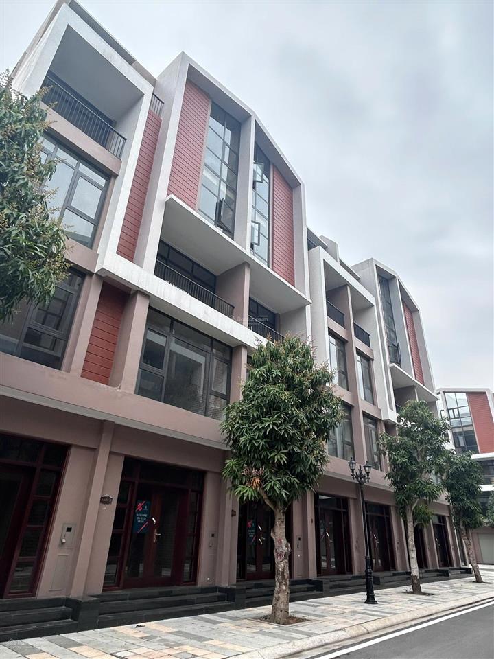 Cần tiền bán gấp căn liền kề 56m vin3 7,4 tỷ nét rẻ hơn căn bên cạnh 500 triệu ,  0971 219 ***