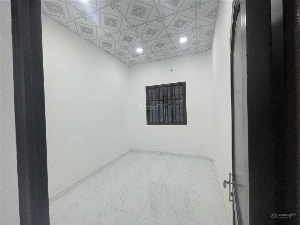 Nhà 2 mặt tiền, 124m2, 3 phòng ngủ, 1 phòng khách, 1 phòng bếp