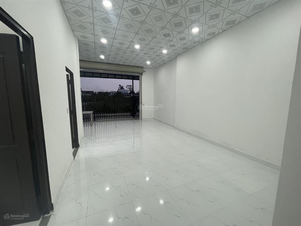 Nhà 2 mặt tiền, 124m2, 3 phòng ngủ, 1 phòng khách, 1 phòng bếp