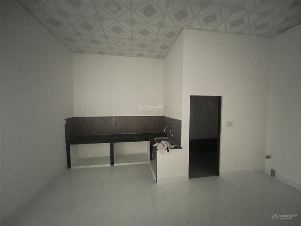 Nhà 2 mặt tiền, 124m2, 3 phòng ngủ, 1 phòng khách, 1 phòng bếp