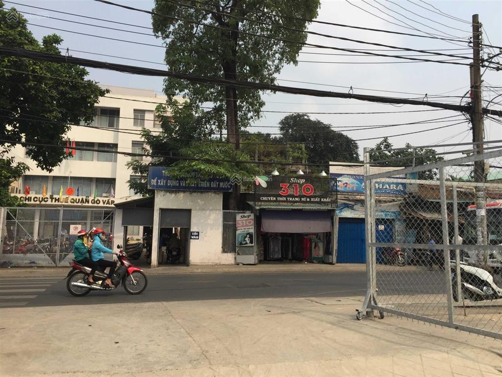 Bán nhà mặt phố 525 m2 gần ủy ban phường phường hạnh thông đối diện lẩu dê hiệp thành