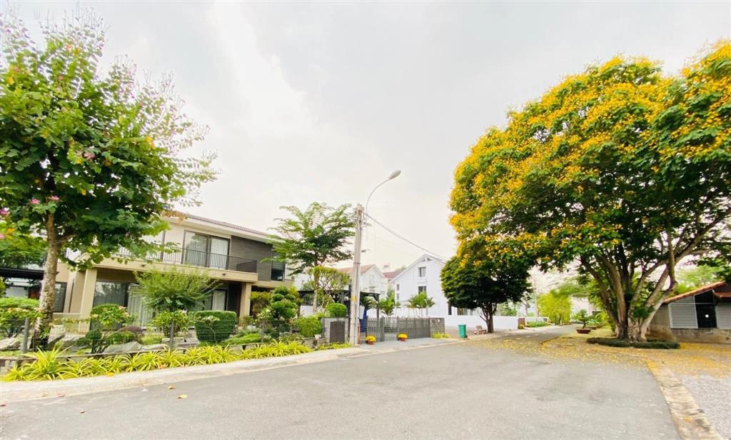 Bán villa đơn lập sài gòn tuyết anh riverside 230m sân vườn 3 mặt 7,6 tỷ