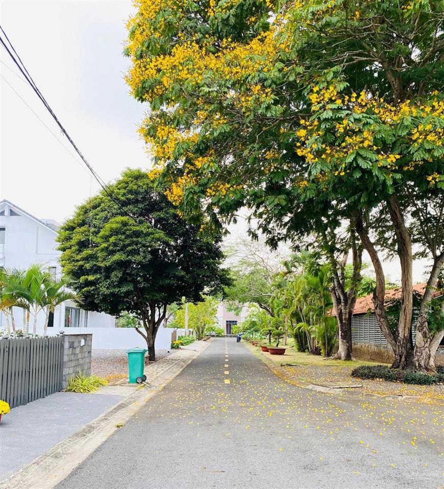 Villa đơn lập tuyết anh riverside 230m sân vườn 3 mặt 4pn 7,6 tỷ cạnh sông sài gòn