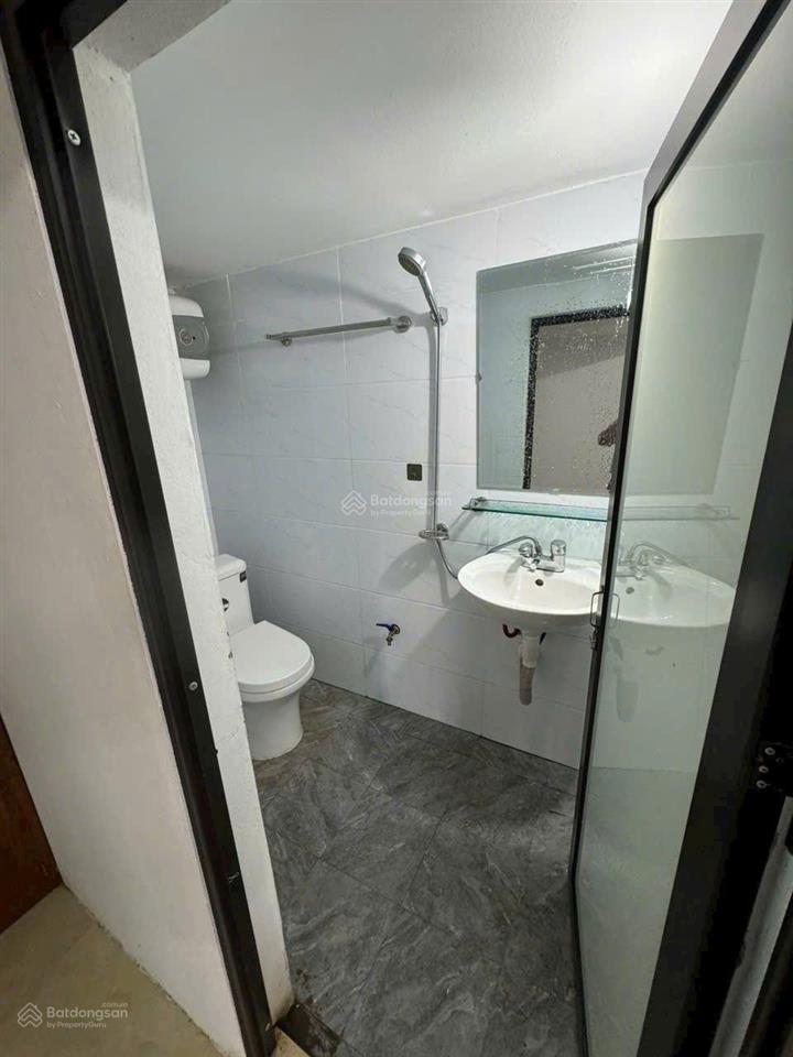 Bán tòa nhà trọ tại tân xã, hòa lạc 200m², gồm 15 phòng giá chỉ 12,2 tỷ.