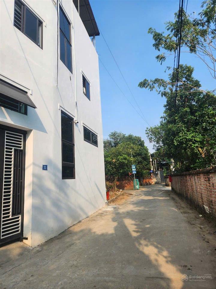 Bán tòa nhà trọ tại tân xã, hòa lạc 200m², gồm 15 phòng giá chỉ 12,2 tỷ.