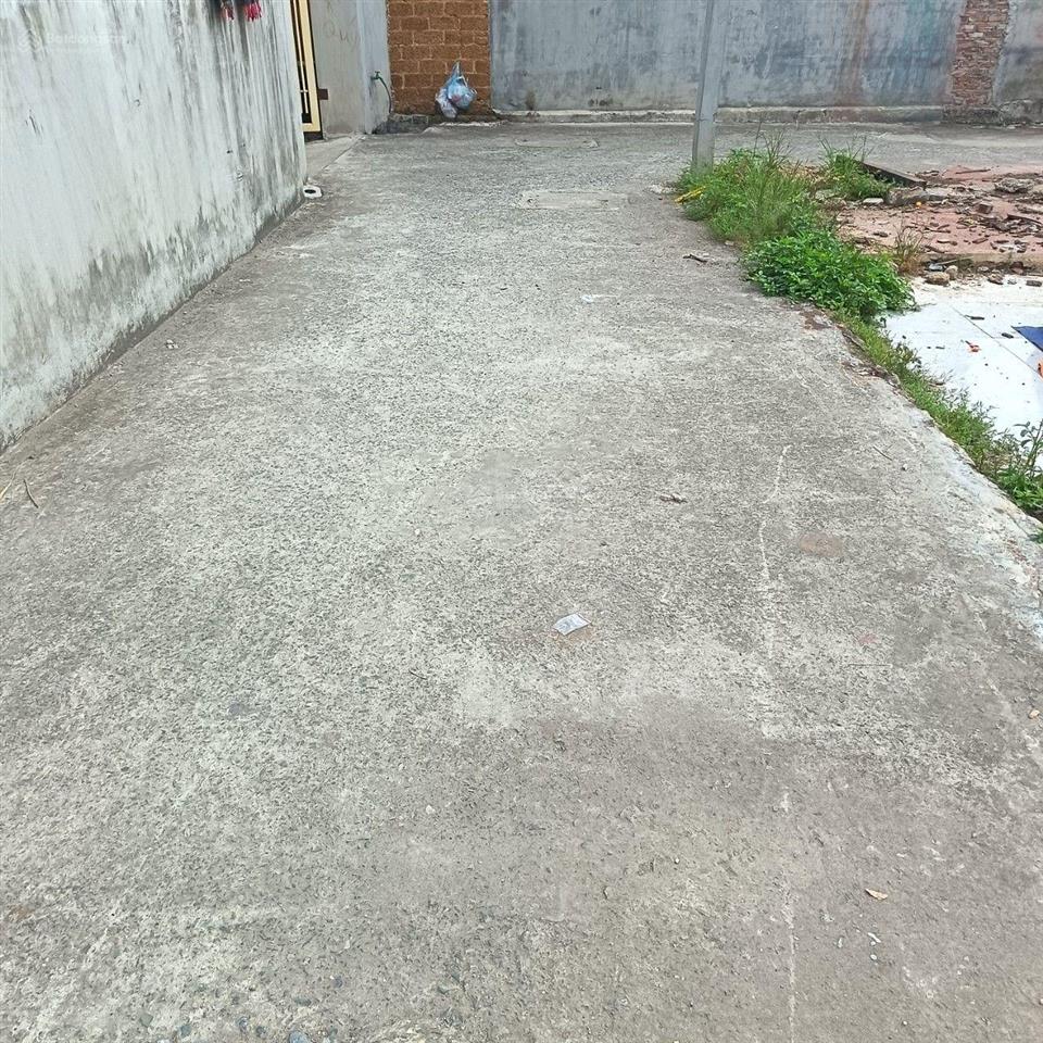 38,8m2 mt 4m, thị trấn liên quan, thạch thất giá chỉ 1,8 tỷ  0962 783 ***