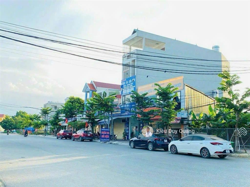 Lô đất đẹp để xây chung cư mini 187m2 full thổ cư, mt 7,5m, tuyến 2 đường 420, sát khu công nghệ