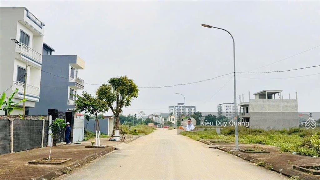 Bán gấp hạ giá kịch sàn lô 100m2, mt 7,9m, đất tái định cư bình yên, xây chung cư mini siêu đẹp