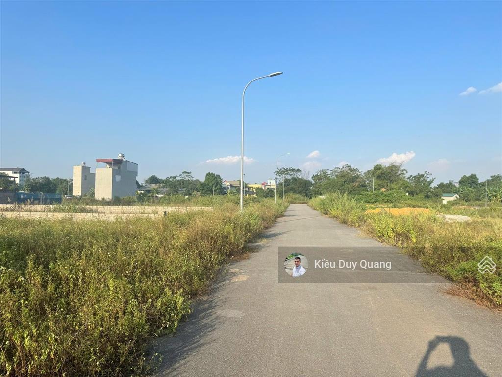 Bán gấp lô đất tái định cư bình yên, hòa lạc. dt 147.9m2, mt 5,9m, view công viên giá chỉ 49tr/m2