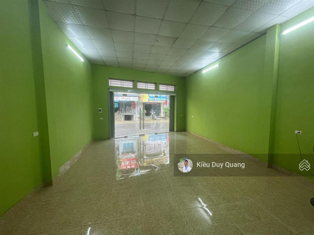 Cho thuê 60m2 mặt đường hạ bằng, thạch thất. có gác xép, vừa ở, vừa kinh doanh.  0962 783 ***