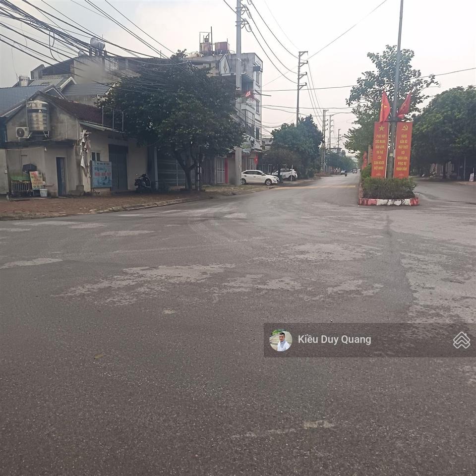 Hàng hiếm 300m2,mt12m mặt đường đôi tái định cư bắc phú cát. vị trí đắc địa hòa lạc chỉ 34,8 tỷ
