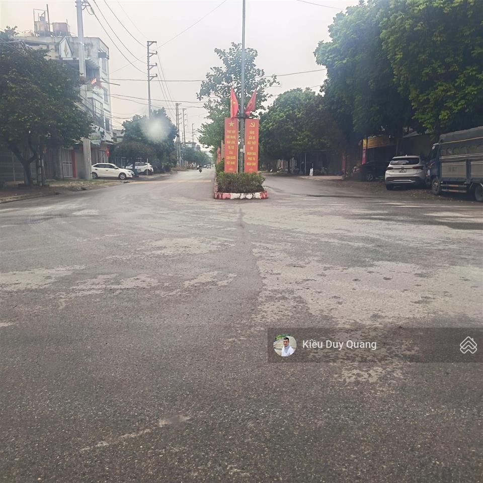 Hàng hiếm 300m2,mt12m mặt đường đôi tái định cư bắc phú cát. vị trí đắc địa hòa lạc chỉ 34,8 tỷ