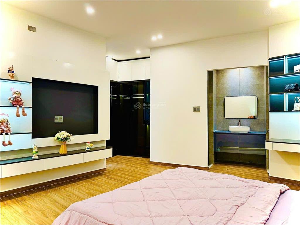 Nhà đẹp mặt phố ngay trung tâm đà nẵngđường nguyễn hữu thọ, gần bệnh viện gia đình và bv quân y 17