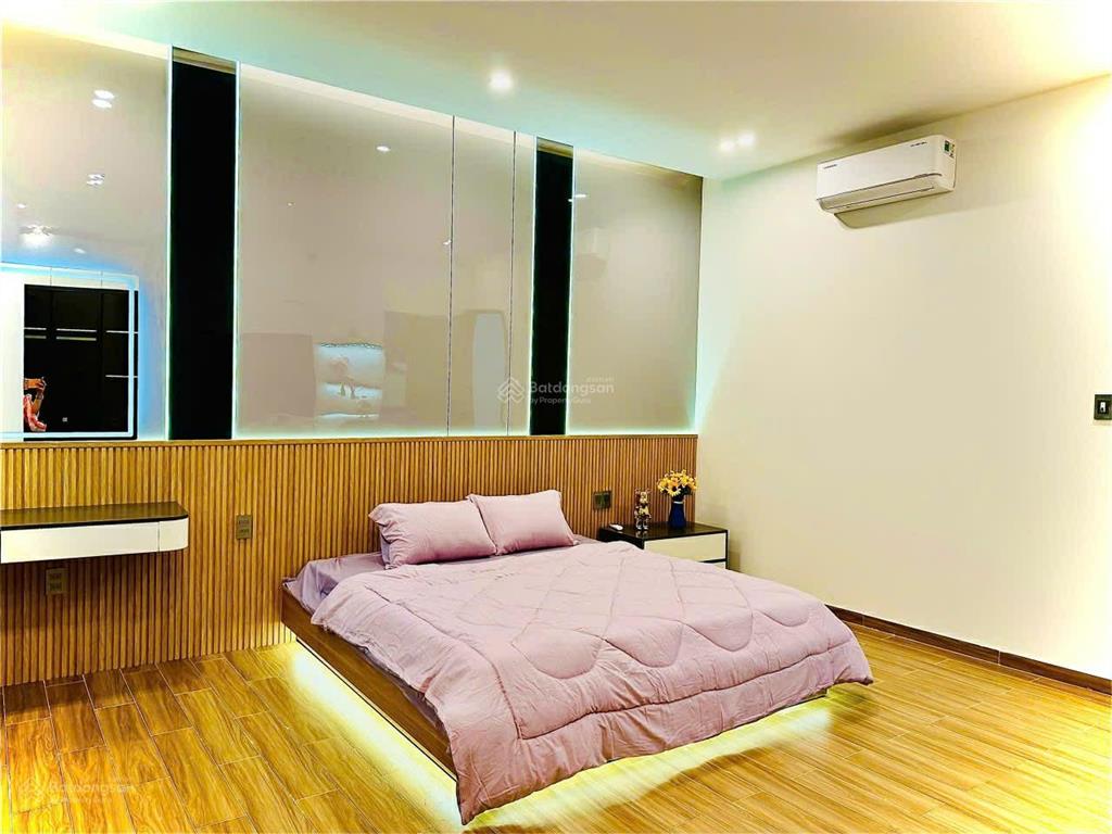 Nhà đẹp mặt phố ngay trung tâm đà nẵngđường nguyễn hữu thọ, gần bệnh viện gia đình và bv quân y 17