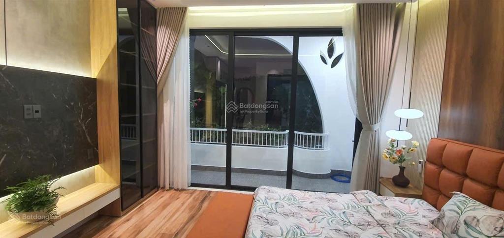 Nhà gần biển, xây cao cấp và tuyệt đẹp, mua ở sướng hoặc cho thuê và đầu tư antoàn, ôtô đậu sânnhà