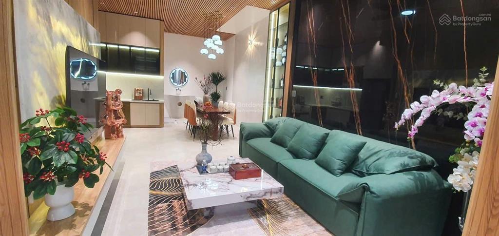 Nhà gần biển, xây cao cấp và tuyệt đẹp, mua ở sướng hoặc cho thuê và đầu tư antoàn, ôtô đậu sânnhà