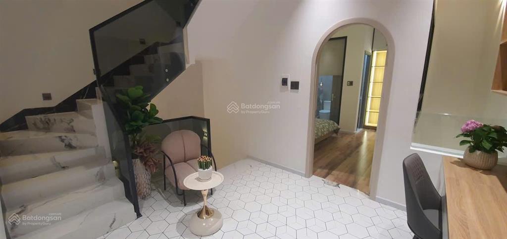 Nhà gần biển, xây cao cấp và tuyệt đẹp, mua ở sướng hoặc cho thuê và đầu tư antoàn, ôtô đậu sânnhà