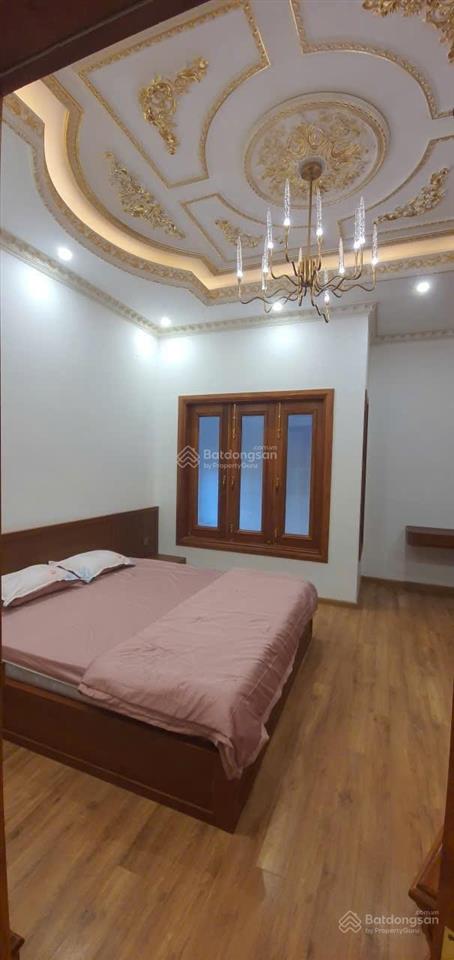 Nhà tuyệt đẹp ngay chợ thanh khê có trần dát vàng và nội thất gỗ quý, mua ở sướng hoặc làm homestay