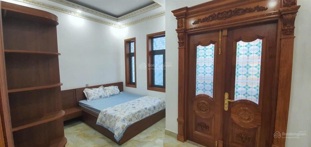 Nhà tuyệt đẹp ngay chợ thanh khê có trần dát vàng và nội thất gỗ quý, mua ở sướng hoặc làm homestay