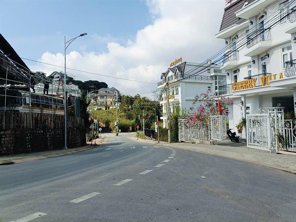 Chính chủ bán lô đất 500m2 tại 24b tô hiến thành  p3, đà lạt  cách hồ xuân hương vài phút đi bộ