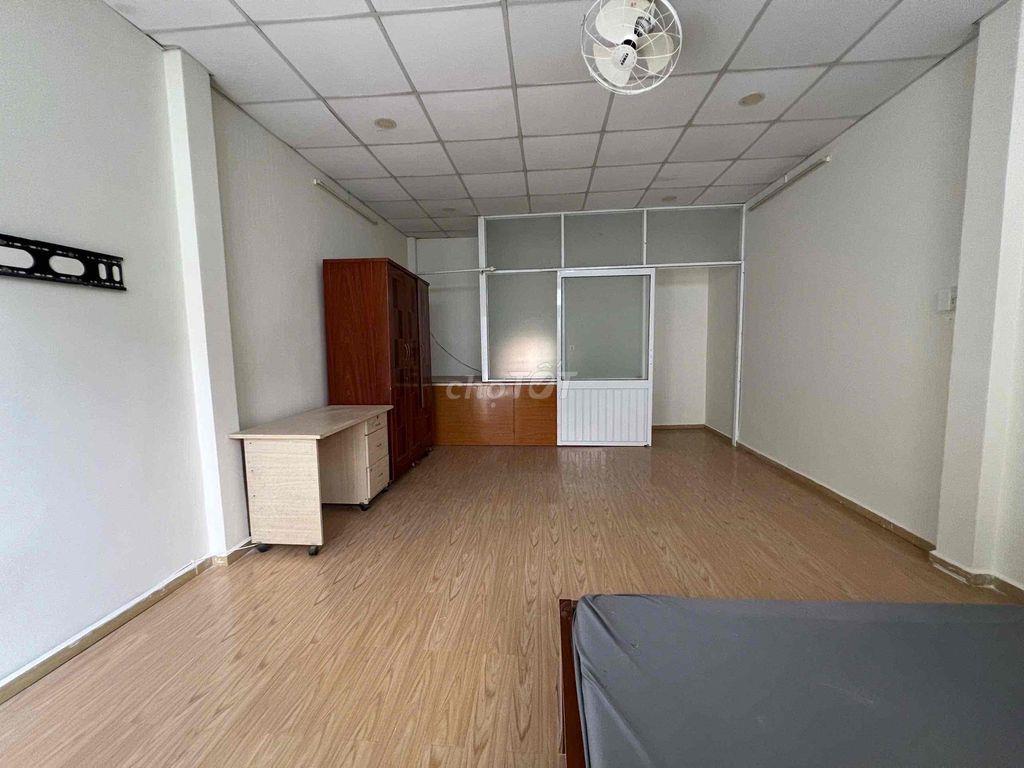 Nhà nguyên căn Âu Cơ ngang 5m