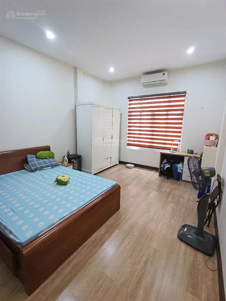 Cần bán gấp  ngõ 98 thái hà  phân lô  ôtô tránh  vỉa hè rộng  kinh doanh  khu vực dân trí cao